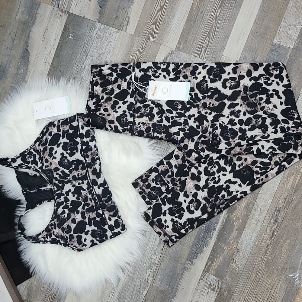 Balance Collection Leopard Print Activewear Set - Small - Picture 3 of 8